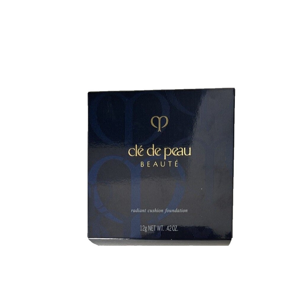 Cle de Peau Beaute Radiant Cushion Foundation O10 Light Ochre 0.42oz/12g NEW